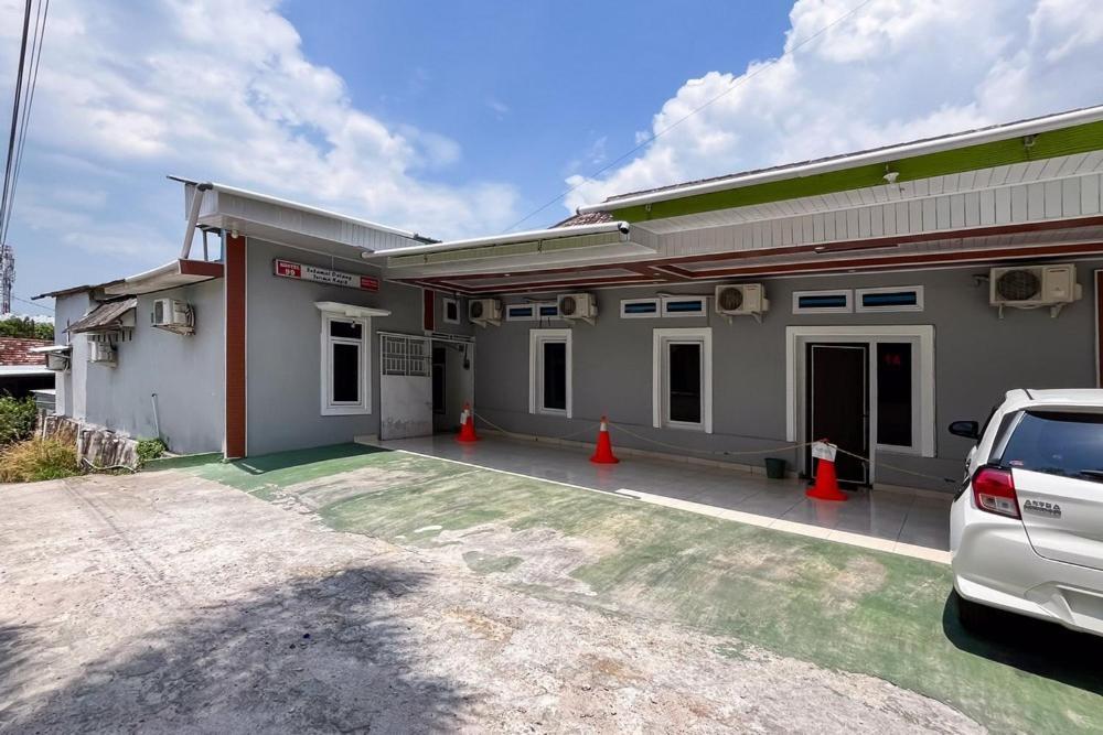 Hotel Kostel 99 Pangkal Pinang Redpartner Extérieur photo