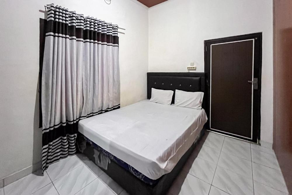 Hotel Kostel 99 Pangkal Pinang Redpartner Extérieur photo