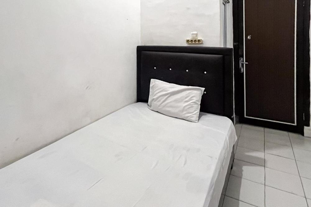Hotel Kostel 99 Pangkal Pinang Redpartner Extérieur photo