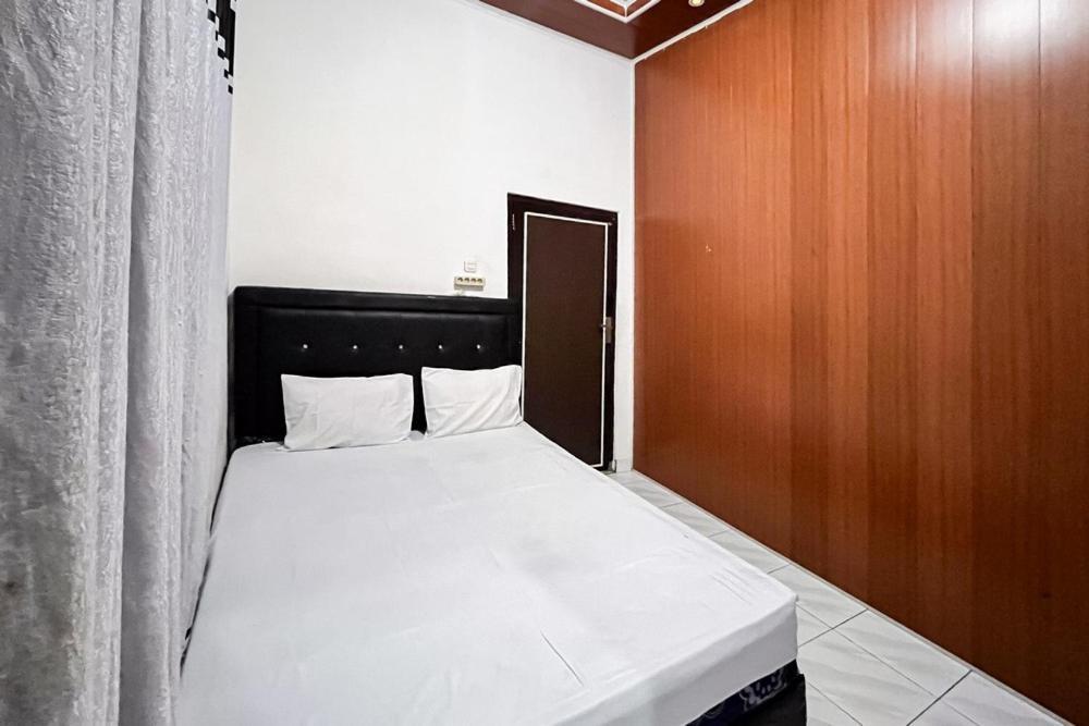 Hotel Kostel 99 Pangkal Pinang Redpartner Extérieur photo